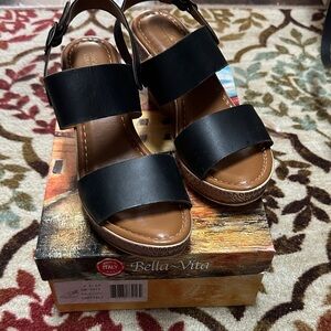 Bella Vita Women's Black Sandals 7.5